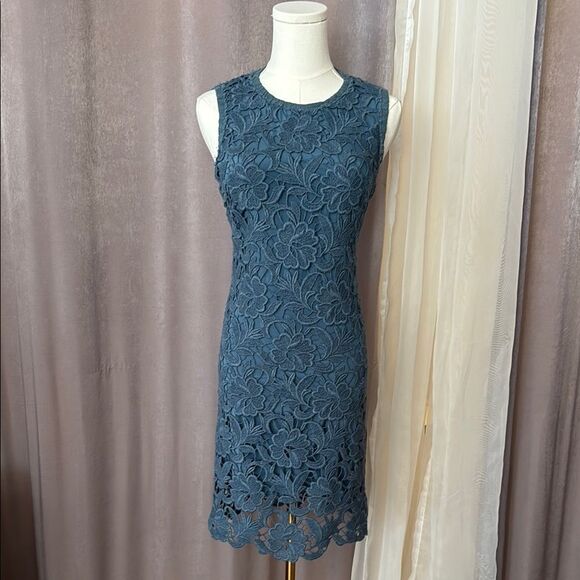 Dolce& Gabbana Elegant Blue Lace Dress, US2 - Picture 1 of 7